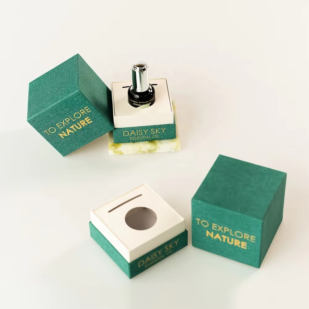 カスタムブランドスキンケアパッケージボックス｜オイル化粧品香 - Luxury Skincare Event のレビューと価格